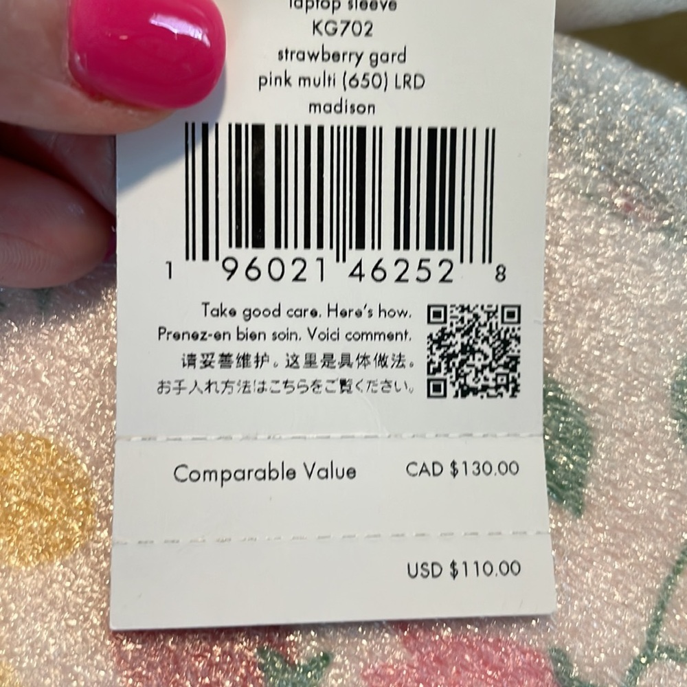 NIP♠️ Kate Spade ♠️ Strawberry Garden Universal Laptop Sleeve ♠️ - Picture 6 of 6